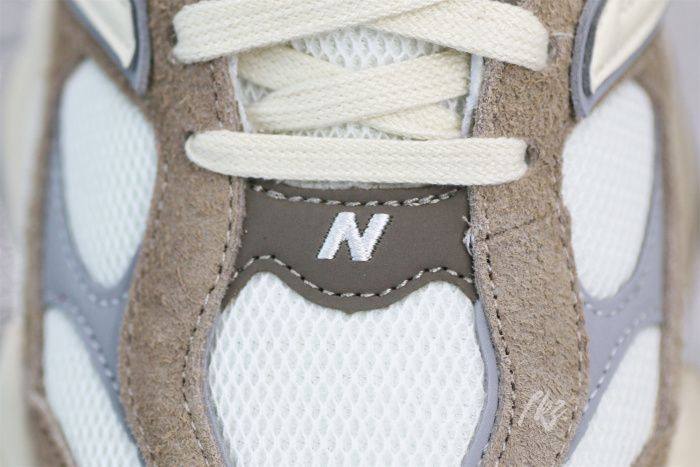 New Balance 9060 Driftwood Stone Pink Sea Salt