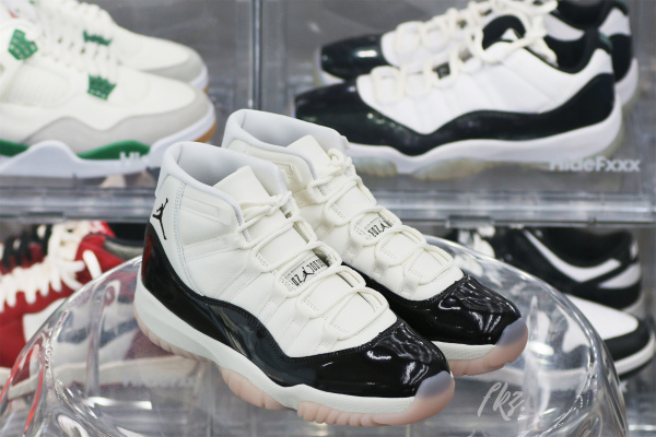Air Jordan 11  “Neapolitan”（WMNS）（A1）