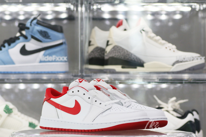 Air Jordan 1 Low  University Red