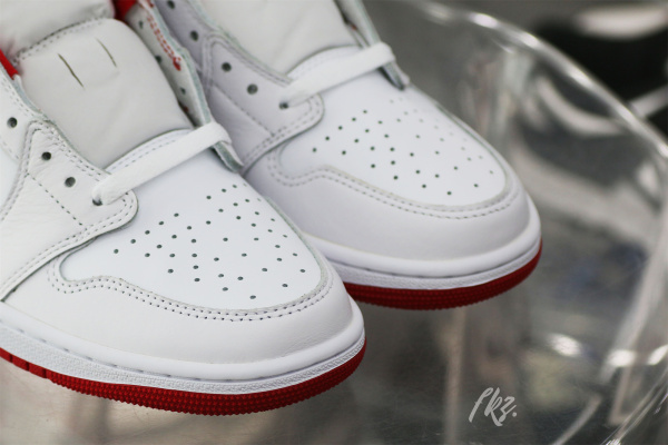 Air Jordan 1 Low  University Red