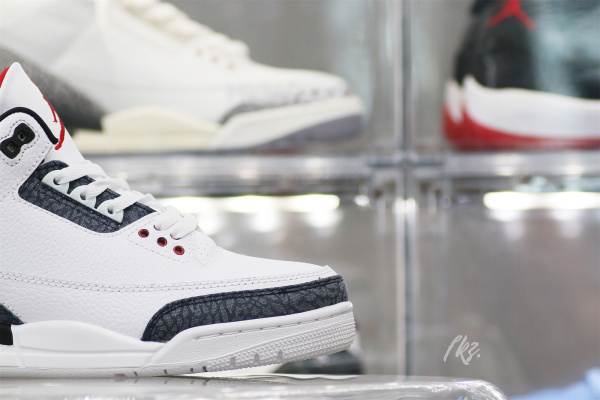Jordan 3 Retro SE Fire Red Denim 2020
