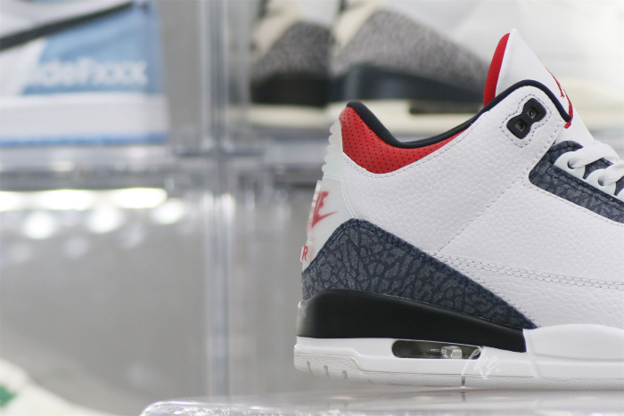 Jordan 3 Retro SE Fire Red Denim 2020
