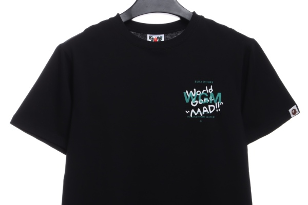 BAPE chest graffiti letters short sleeves