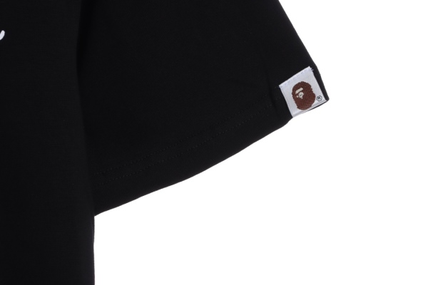 BAPE chest graffiti letters short sleeves