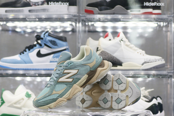 New Balance 9060 Blue Haze