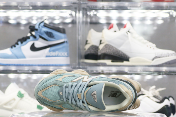 New Balance 9060 Blue Haze