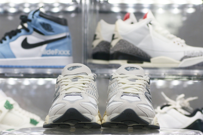 New Balance 9060 Sea Salt White