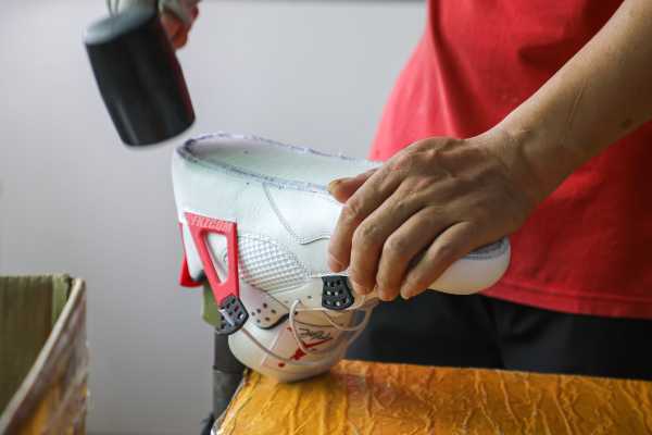 Air Jordan 4  Red Cement  2023（A1）