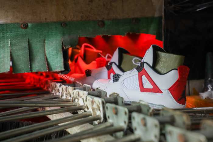 Air Jordan 4  Red Cement  2023（A1）