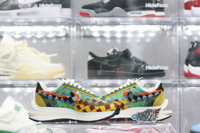 Sacai x Nike Waffe Woven“Green Gusto”