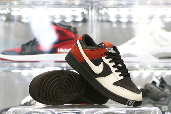 Nike Dunk Low Red Panda