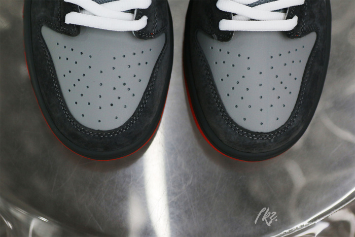 Jeff Staple X Dunk Low Pro SB Pigeon