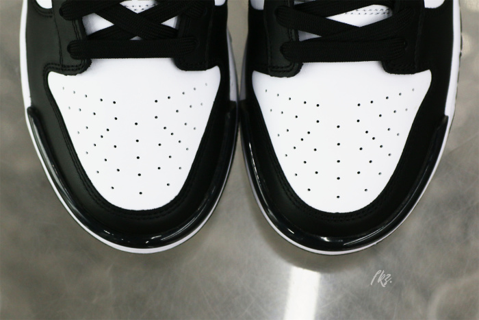 Nike Dunk Low Twist Panda