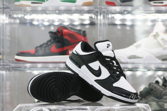 Nike Dunk Low Twist Panda