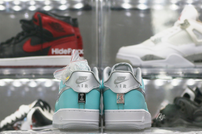 𝐓𝐥𝐅𝐅𝐀𝐍𝐘 & 𝐂𝐎. Nike Air Force 1 Low 1837
