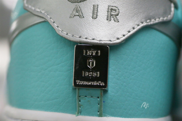 𝐓𝐥𝐅𝐅𝐀𝐍𝐘 & 𝐂𝐎. Nike Air Force 1 Low 1837