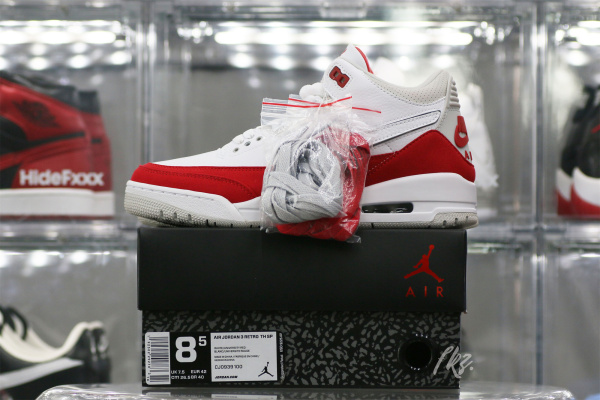 Air Jordan 3 Retro Tinker  Air Max 1 - University Red