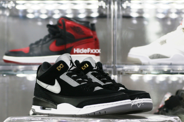 Air Jordan 3  Tinker Hatfield  sneakers