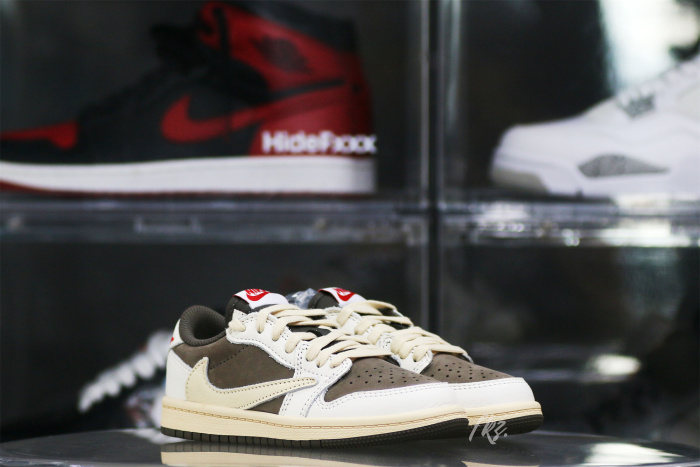 Travis Scott x Jordan 1 Retro Low OG SP Reverse Mocha Kid（A1）