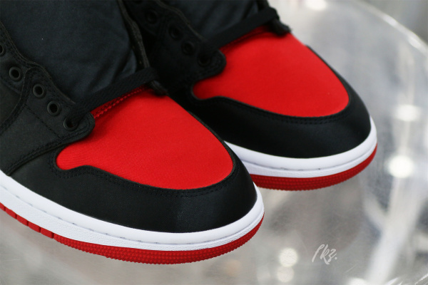 Jordan 1 Retro Satin Bred/Banned 2023（A1）