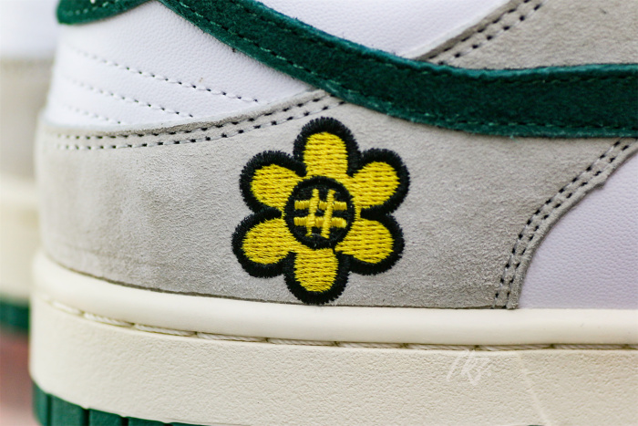 Water The Plant Dunk “Truffle Green”