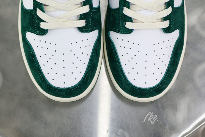 Water The Plant Dunk “Truffle Green”