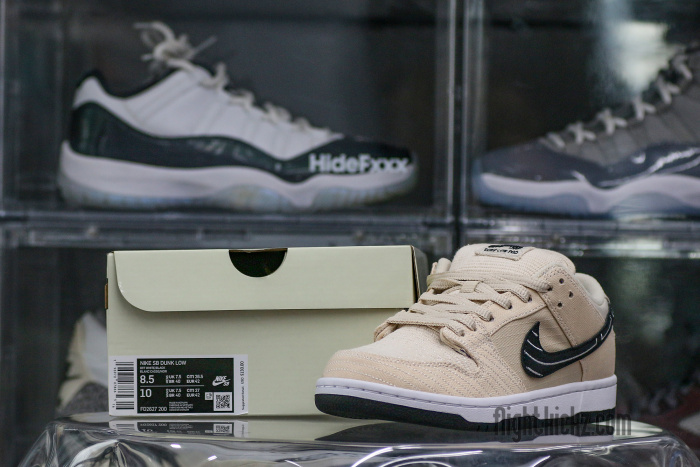 Nike SB Dunk Low Albino & Preto 2023