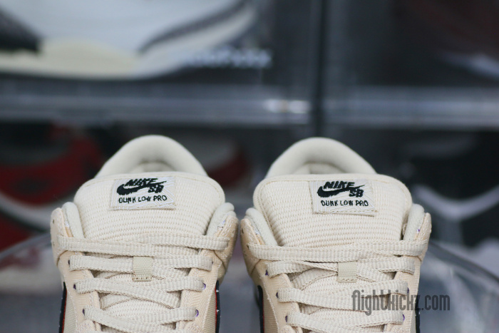 Nike SB Dunk Low Albino & Preto 2023