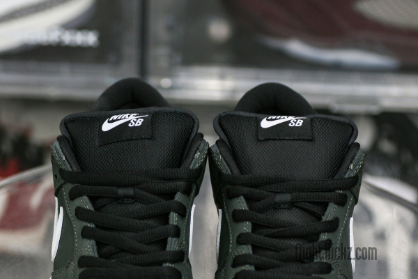 Nike Dunk SB  Black Gum  2023