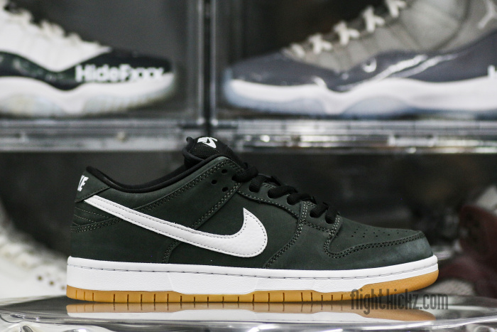 Nike Dunk SB  Black Gum  2023