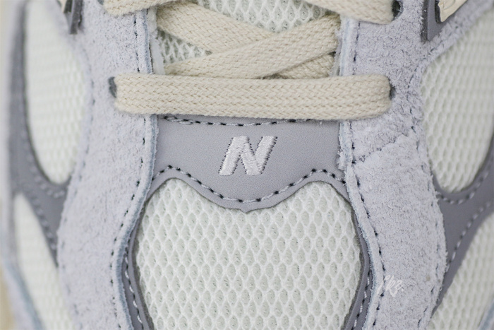 New Balance 9060 Quartz Grey