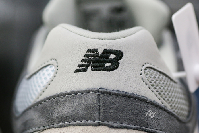 New Balance 9060  Rain Cloud