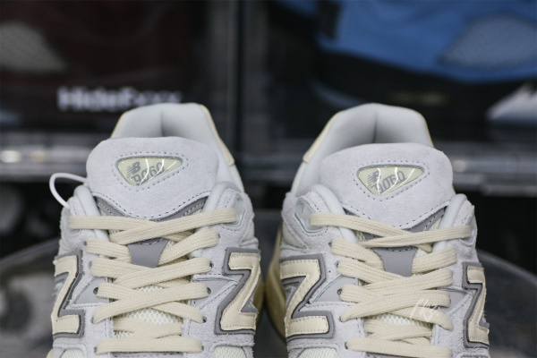 New Balance 9060 Quartz Grey
