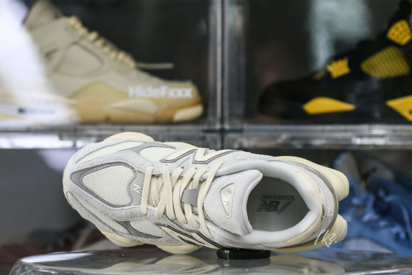New Balance 9060 Quartz Grey