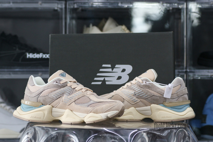 New Balance 9060 Ivory