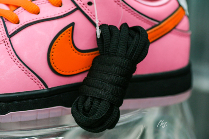 The Powerpuff Girls x Nike SB Dunk Low Blossom 