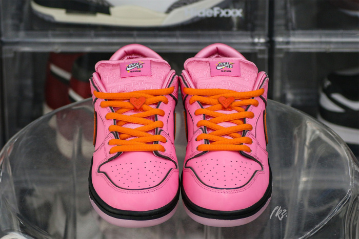 The Powerpuff Girls x Nike SB Dunk Low Blossom 
