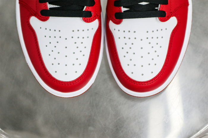 Air Jordan 1 Low  Chicago 2016