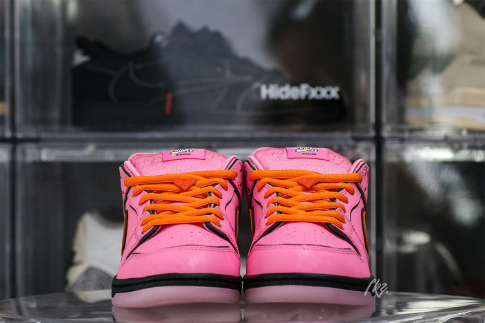 The Powerpuff Girls x Nike SB Dunk Low Blossom 