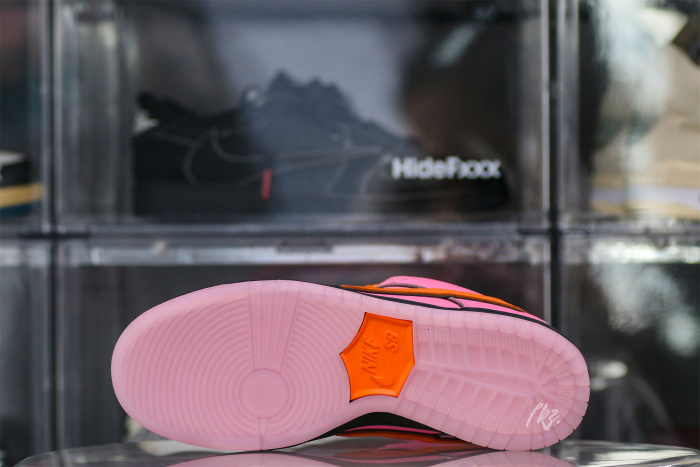The Powerpuff Girls x Nike SB Dunk Low Blossom 