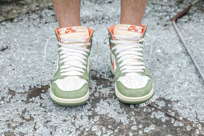 Air Jordan 1 High OG Celadon
