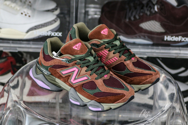 New Balance 9060 Burgundy Pink