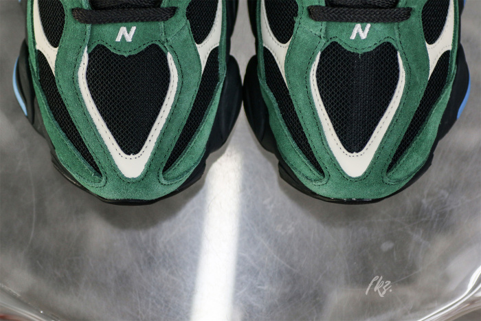 New Balance 9060 Team Forest Green