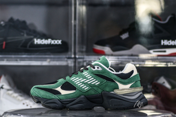 New Balance 9060 Team Forest Green