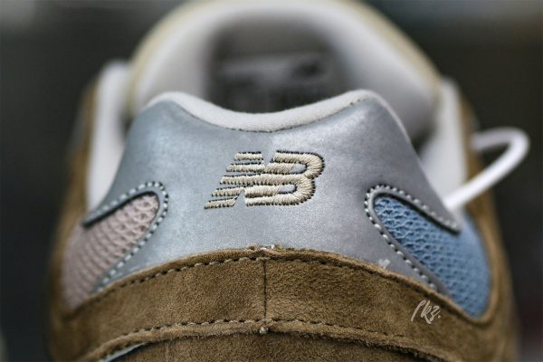New Balance 9060 Mushroom