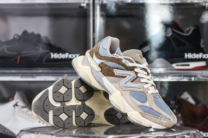 New Balance 9060 Mushroom