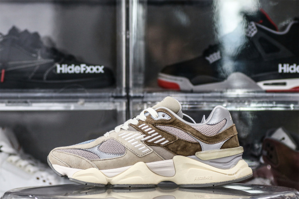 New Balance 9060 Mushroom