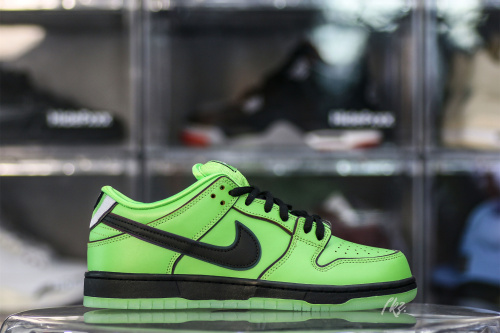 The Powerpuff Girls x Dunk Low Pro SB QS 'Buttercup'