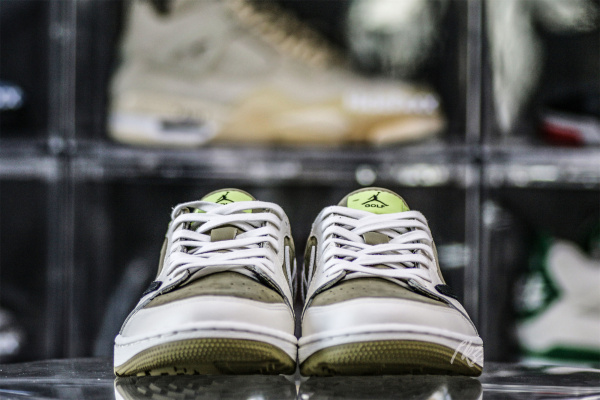 Travis Scott x Air Jordan 1 Low Golf Neutral  Olive（A1）