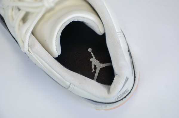 Air Jordan 11  “Neapolitan”（WMNS）（A1）